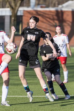 Bild 207 - wBJ SV Wahlstedt - SV Henstedt Ulzburg : Ergebnis: 0:1